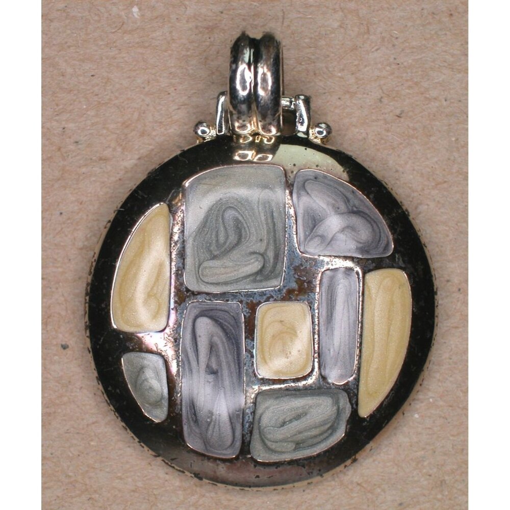 Yellow & Silver Dangle Earrings & RGC Round Pendant, Bracelet